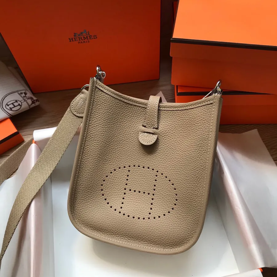 Evelyne Mini in Top Grain Calfskin