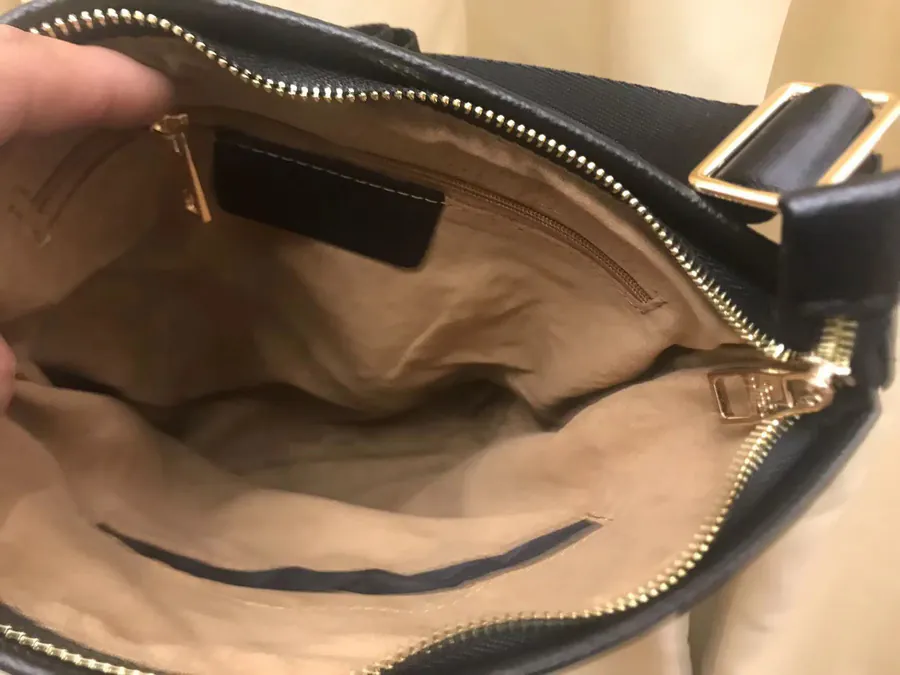 2023 V Collection Crossbody Bag Classic Design with Zip Pocket and Large Interior Pocket