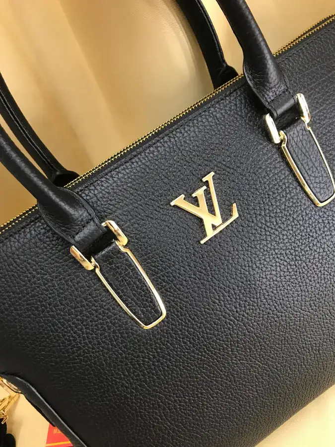 V Family New Mens Tote & Crossbody Briefcase in Black