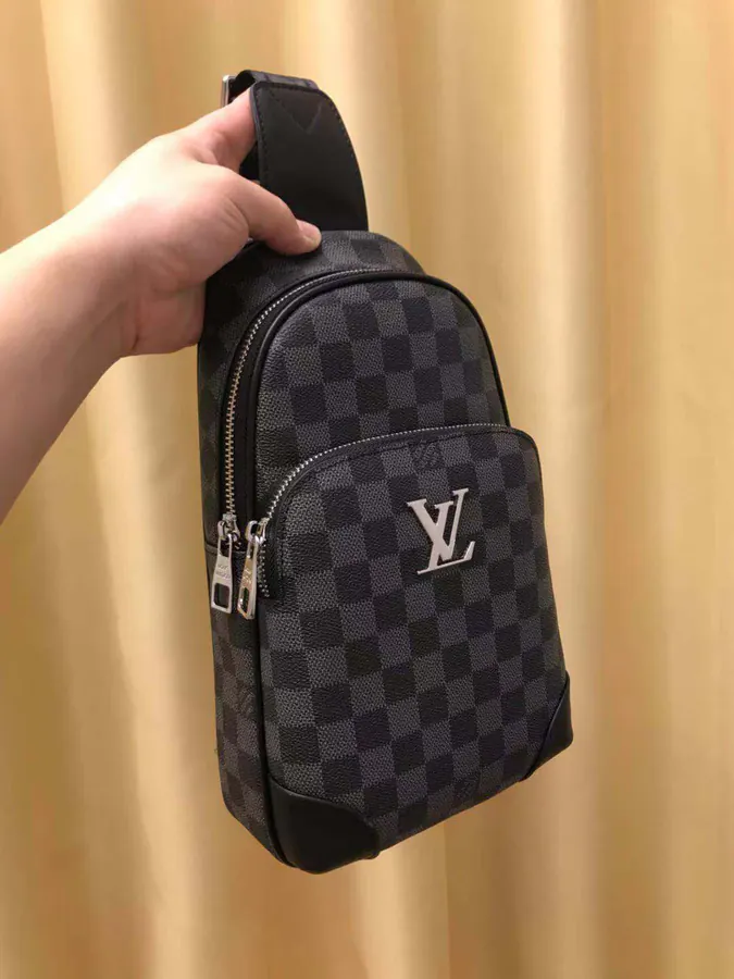 P210 V Family Bag