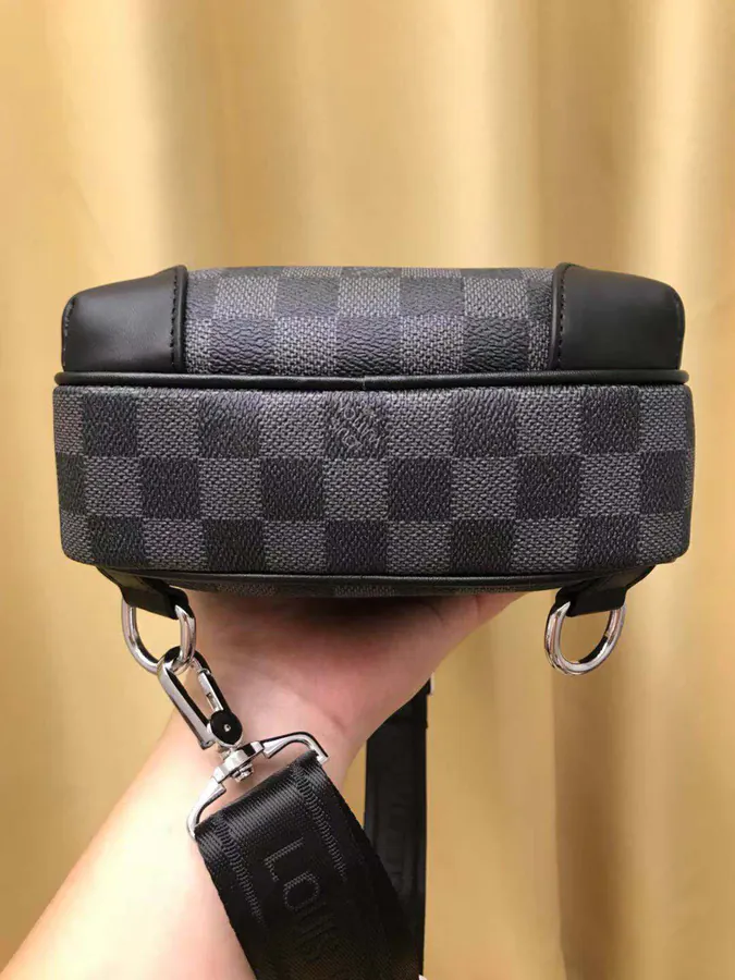 P210 V Family Bag