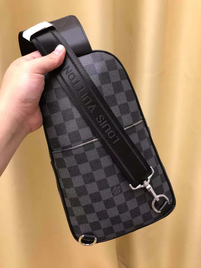 P210 V Family Bag