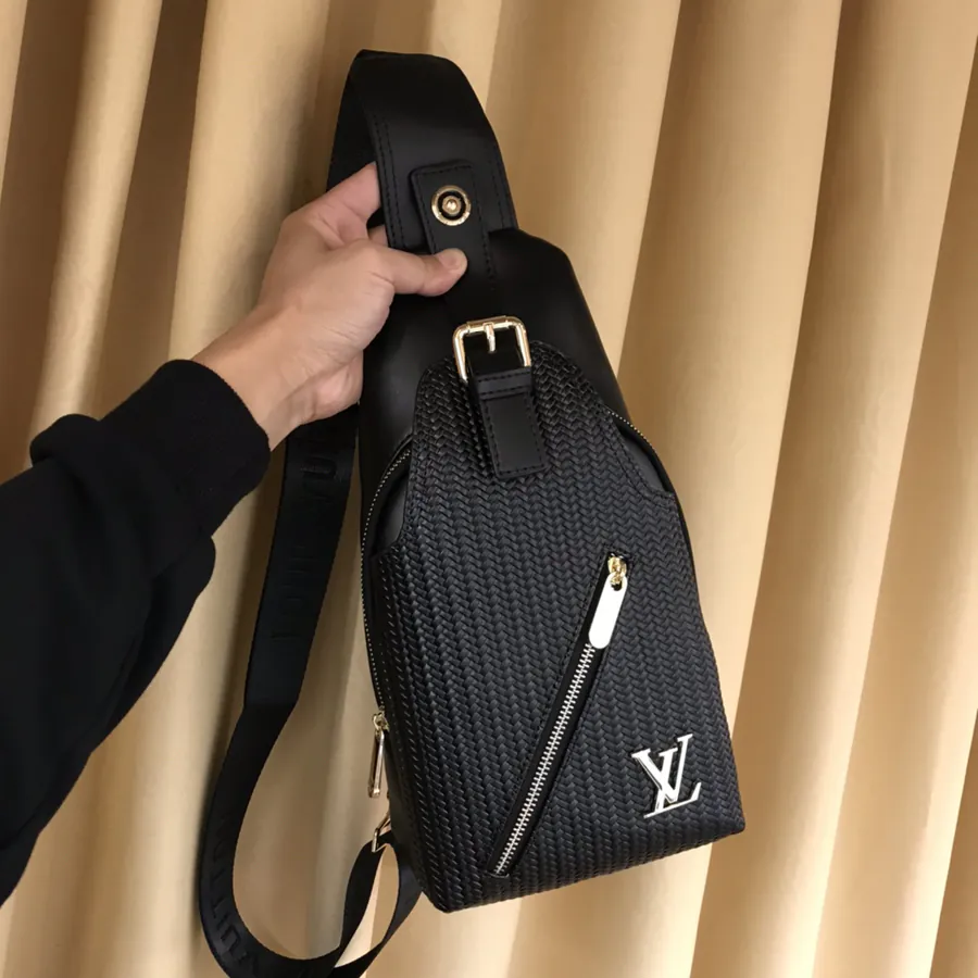 V Style Chest Bag in Black