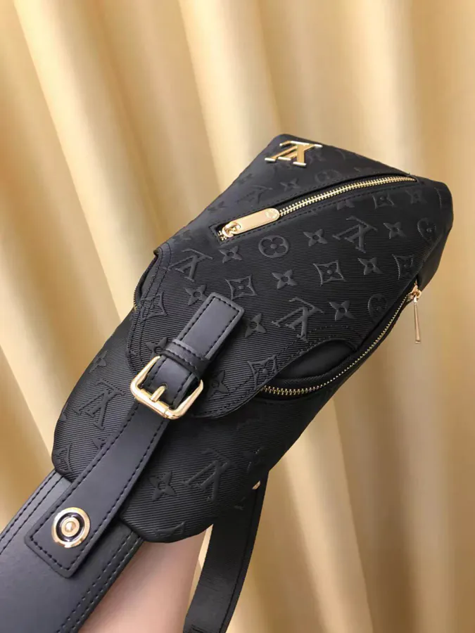 V Style Chest Bag in Black