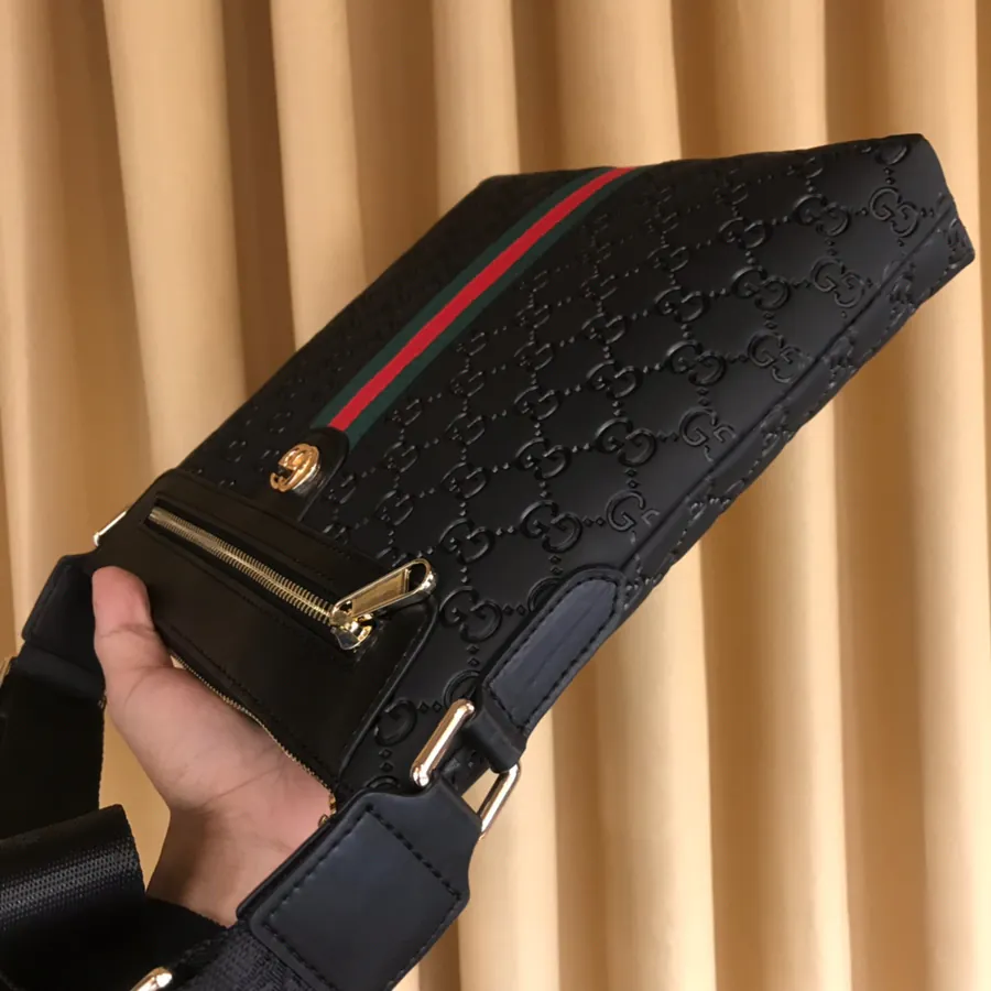P240 Double G Logo Crossbody Bag