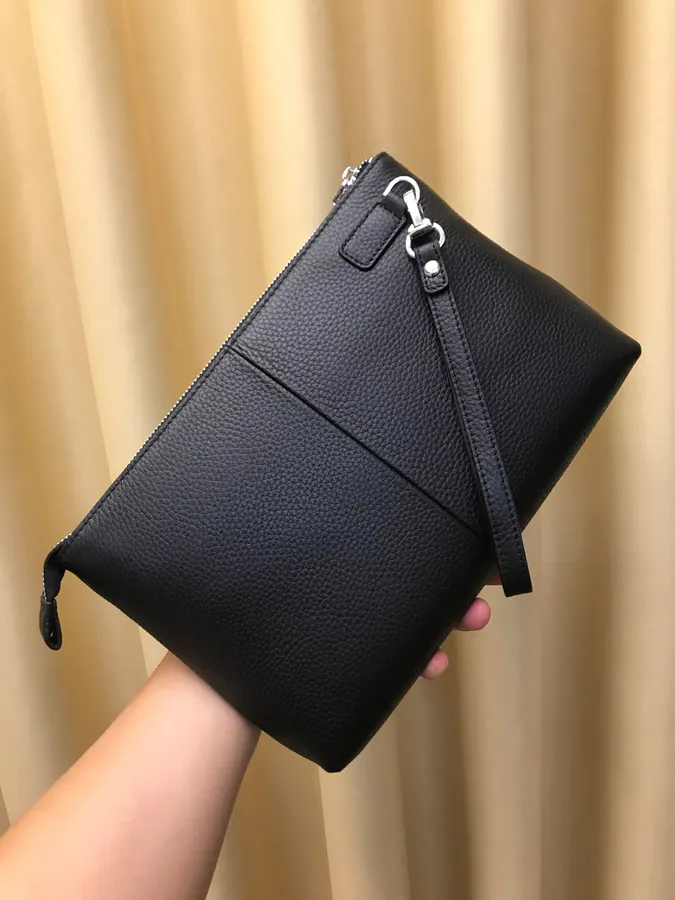 Louis Vuitton Men's Handbag with Zip Closure