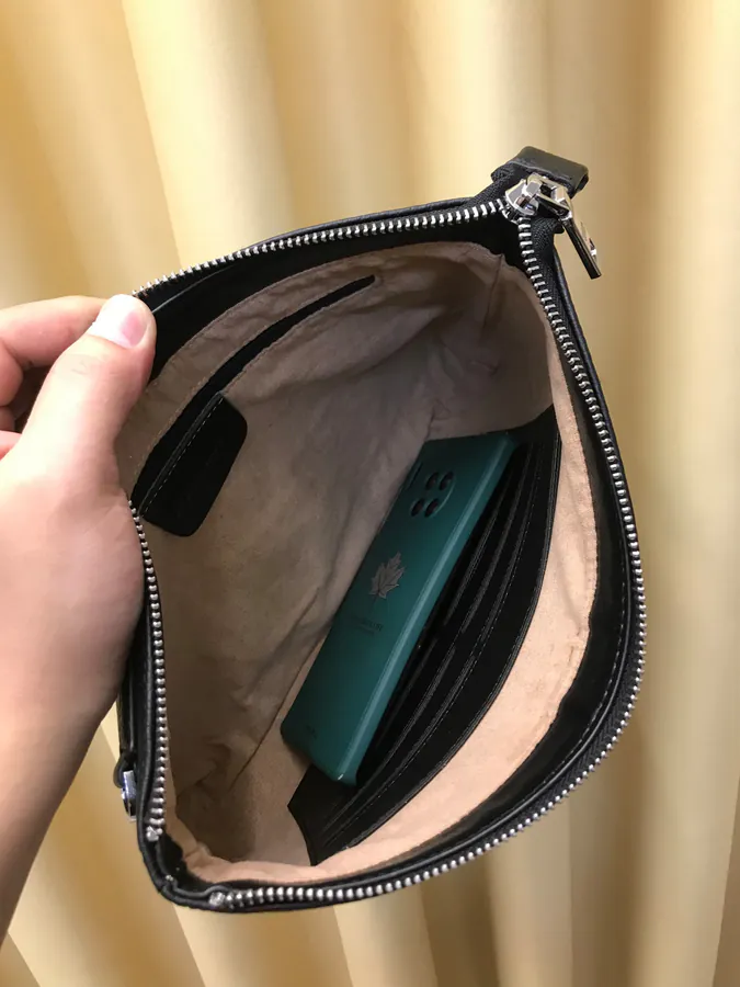 Louis Vuitton Men's Handbag with Zip Closure