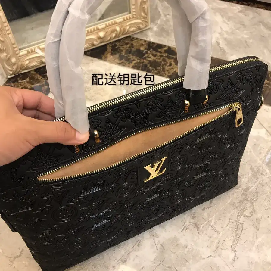 Pt330 New Mens Bag Premium Platinum Calfskin