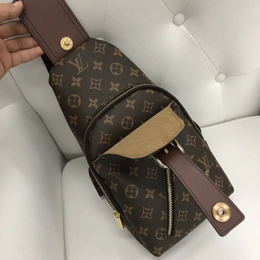 V Home Wallet Bag Italian New Design, Premium Leather, Simple and Stylish