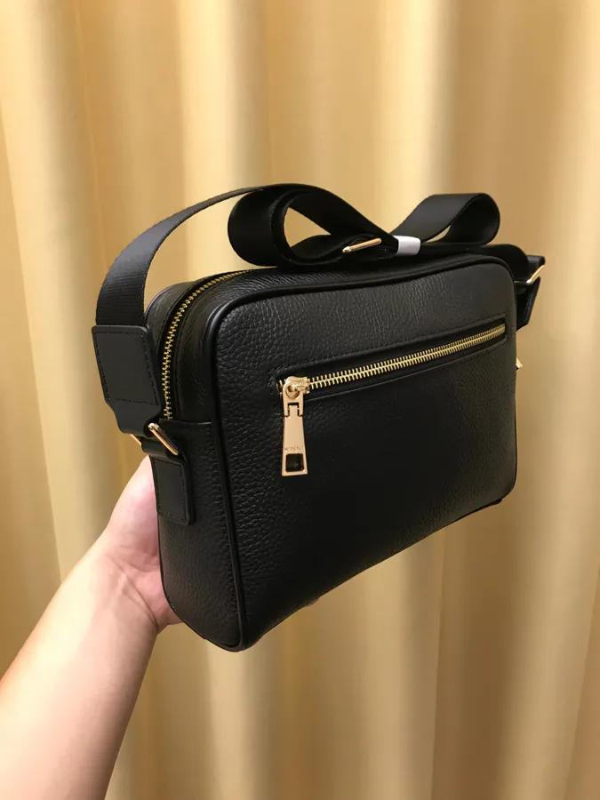 2021 New Fanjia Crossbody Bag with Flip Cover