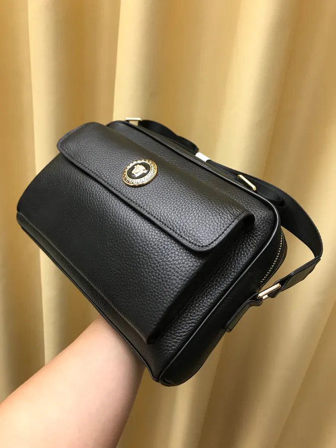 2021 New Fanjia Crossbody Bag with Flip Cover