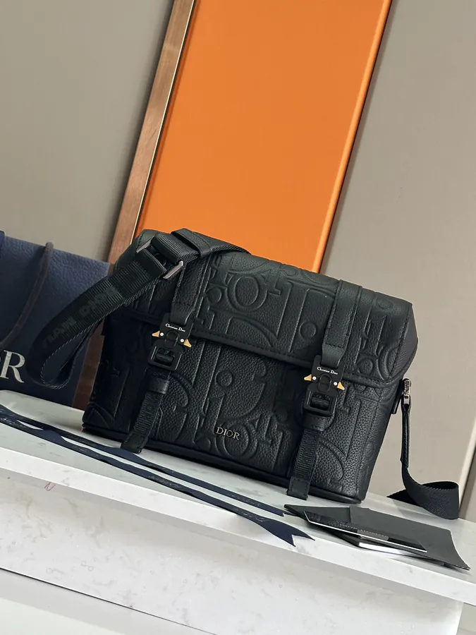 Gravity Print Leather Messenger Bag 2024 Autumn Collection