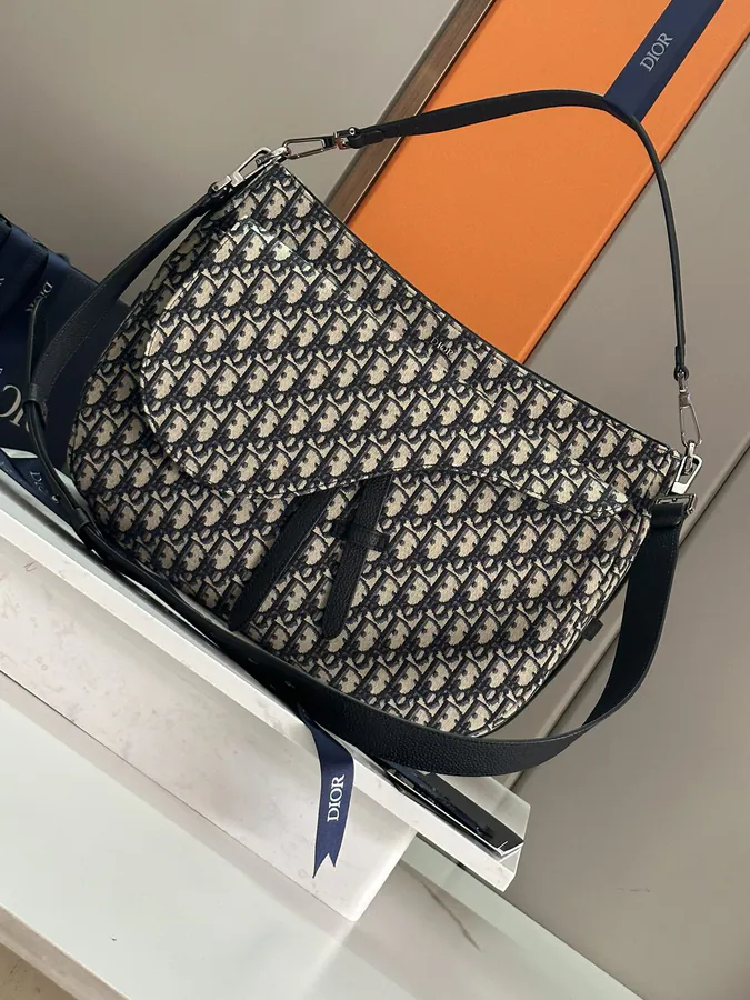 D House Saddle Soft Handbag with Grained Calfskin
