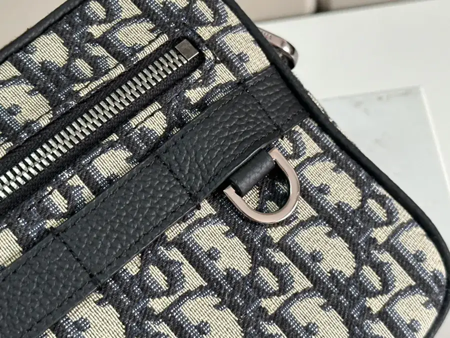 Safari Messenger Bag Mini Size