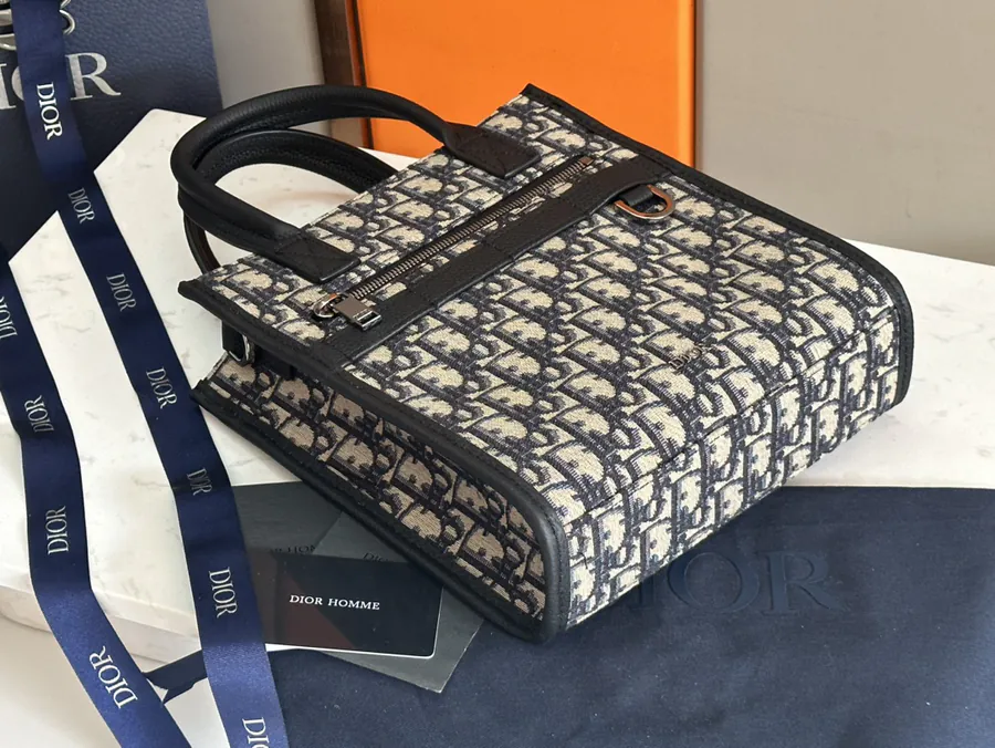 Safari North South Small Handbag