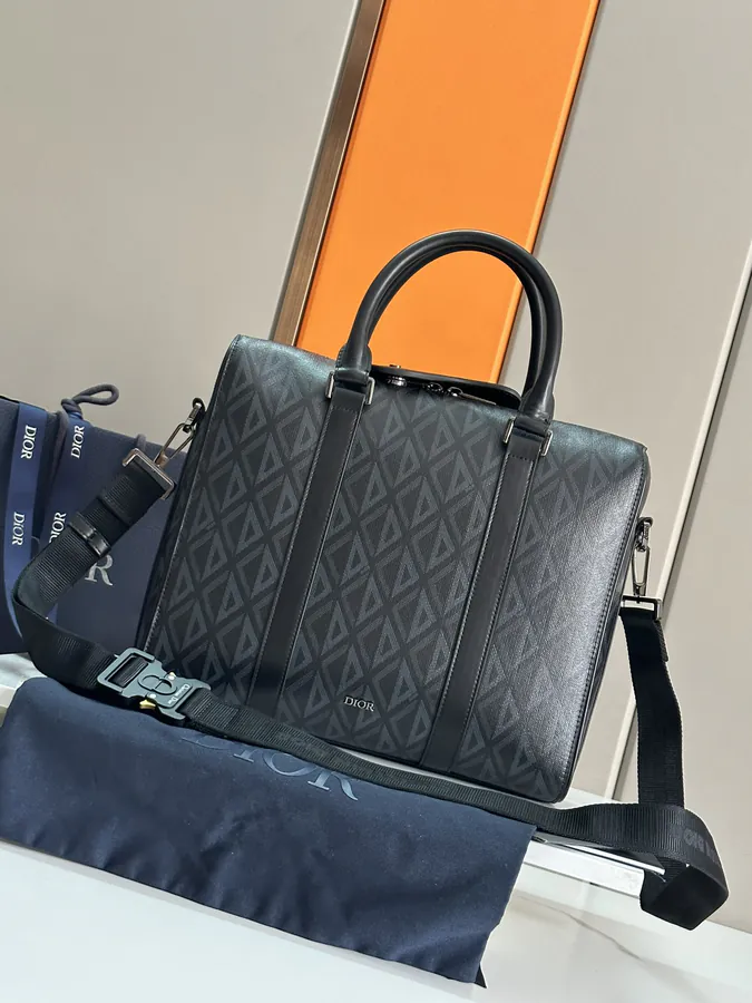 Lingot Series Briefcase Classic Elegance with Premium Craftsmanship