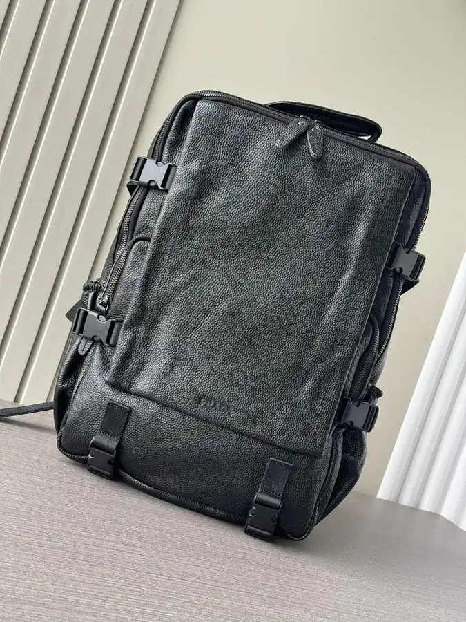 Prada Premium Mountain Backpack 2024 Latest Trendy Style