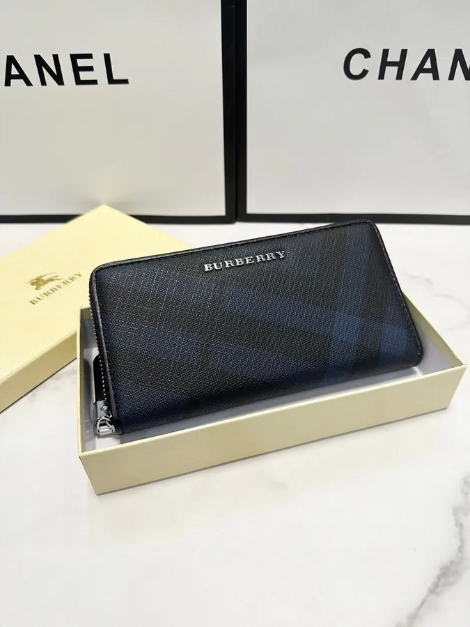 Burberry Men's Briefcase Black, 20x10