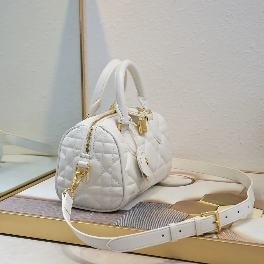 Maria Grazia Chiuri Groove 20.25 Handbag Winter Collection, Bucket Bag