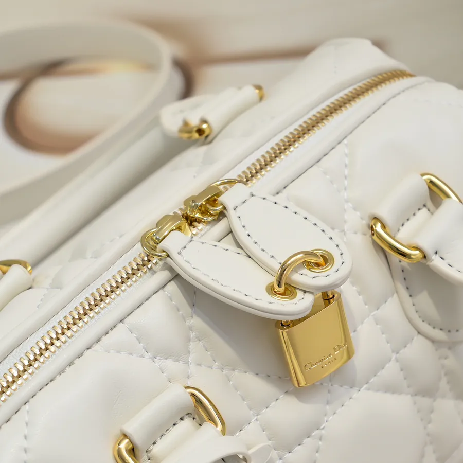 Maria Grazia Chiuri Groove 20.25 Handbag Winter Collection, Bucket Bag