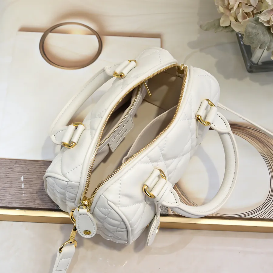 Maria Grazia Chiuri Groove 20.25 Handbag Winter Collection, Bucket Bag