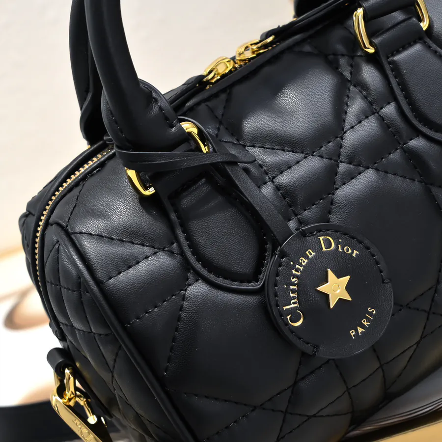 Maria Grazia Chiuri Groove 20.25 Handbag Winter Collection, Bucket Bag