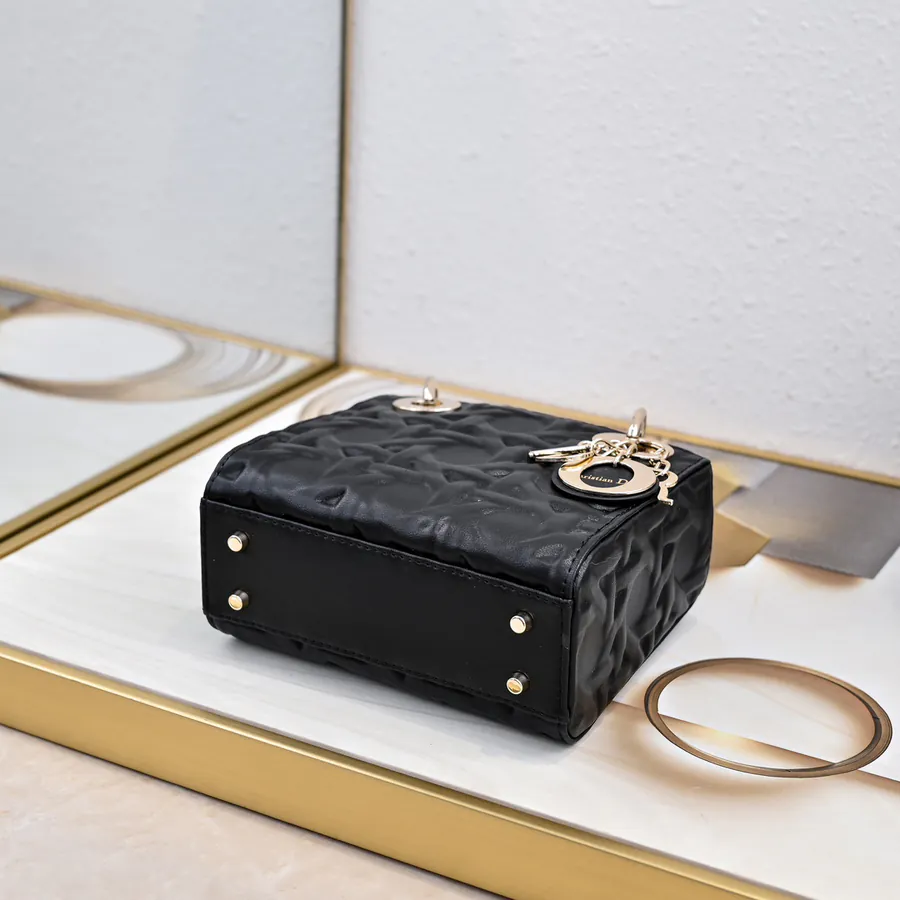 Press Stamped Gold Clasp 3 Compartment Bag