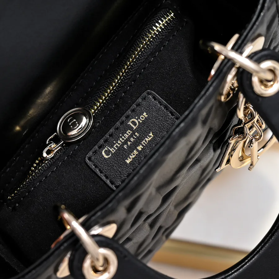 Press Stamped Gold Clasp 3 Compartment Bag