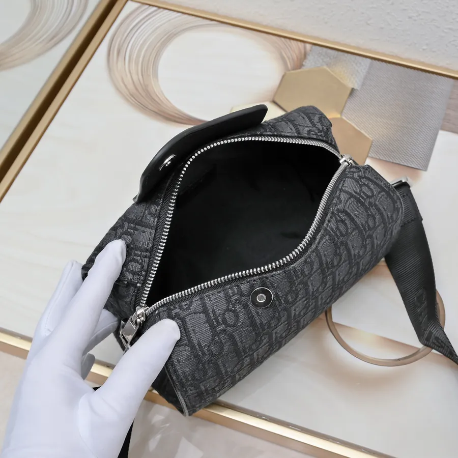 Lingot Messenger Bag Season New, Practical and Elegant