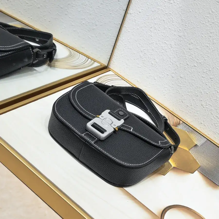 Di.or Saddle Tote with Strap 2023 Spring Men's Collection