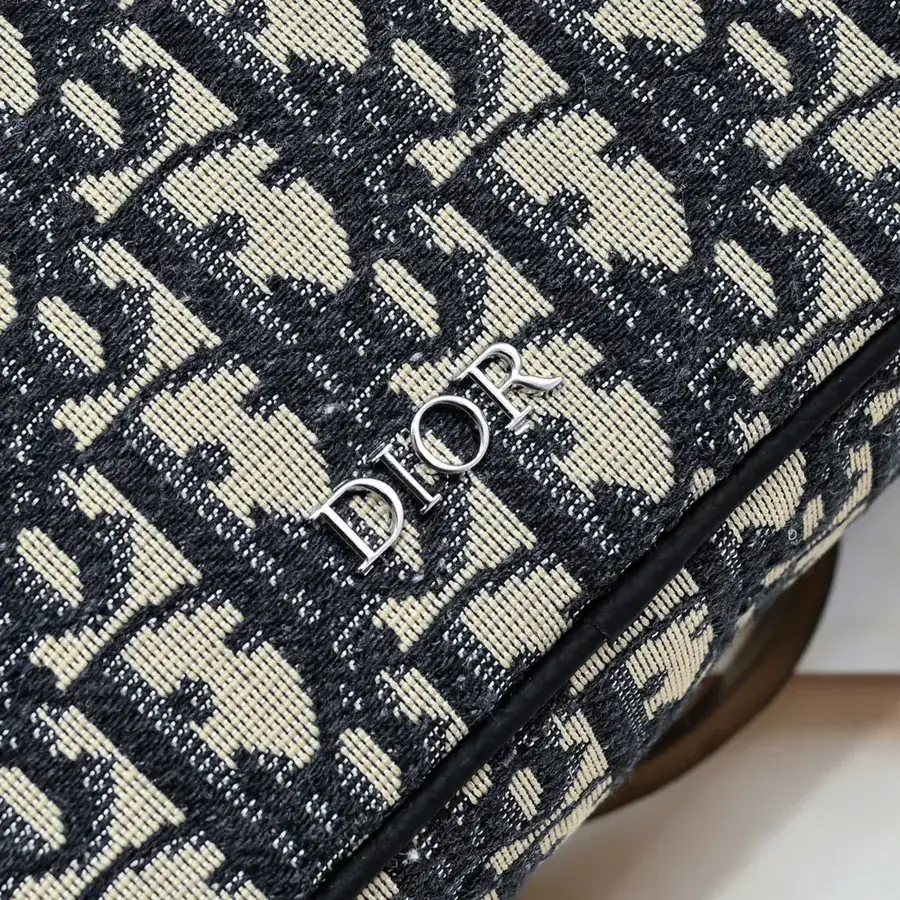 D Home Upgraded Waist Bag with Modern Style