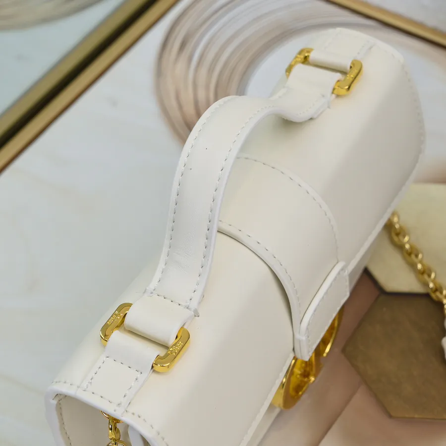 Miss Montaigne Mini Chain Bag