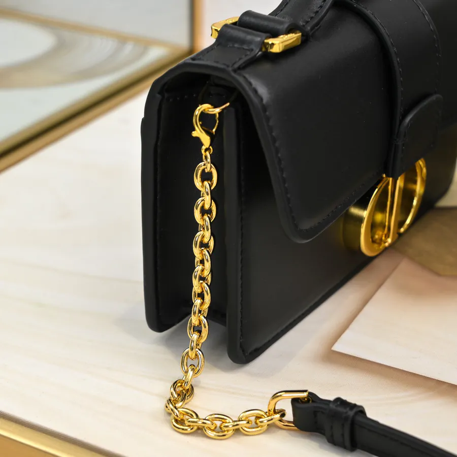 Miss Montaigne Mini Chain Bag