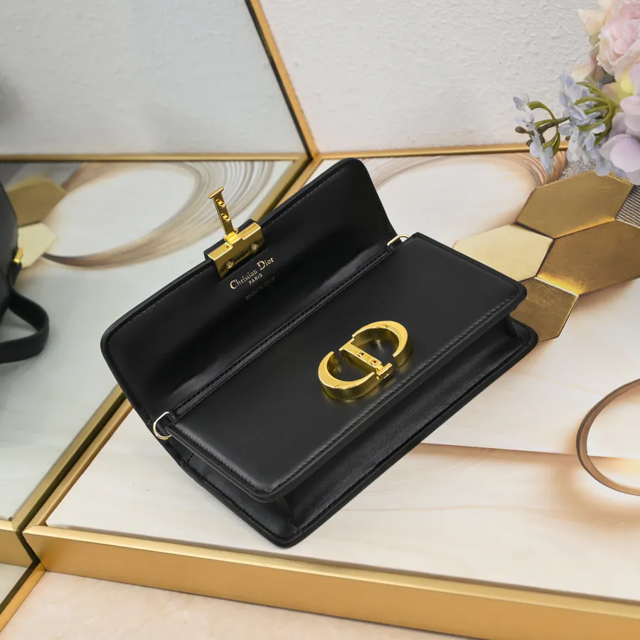 Miss Montaigne Mini Chain Bag