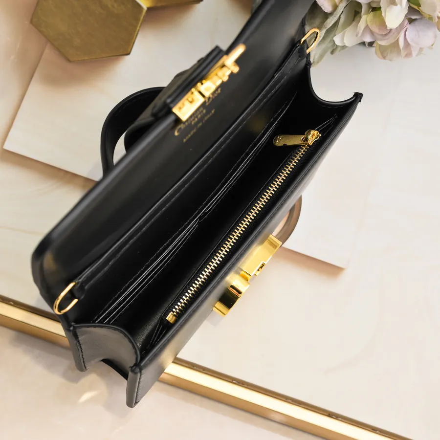 Miss Montaigne Mini Chain Bag