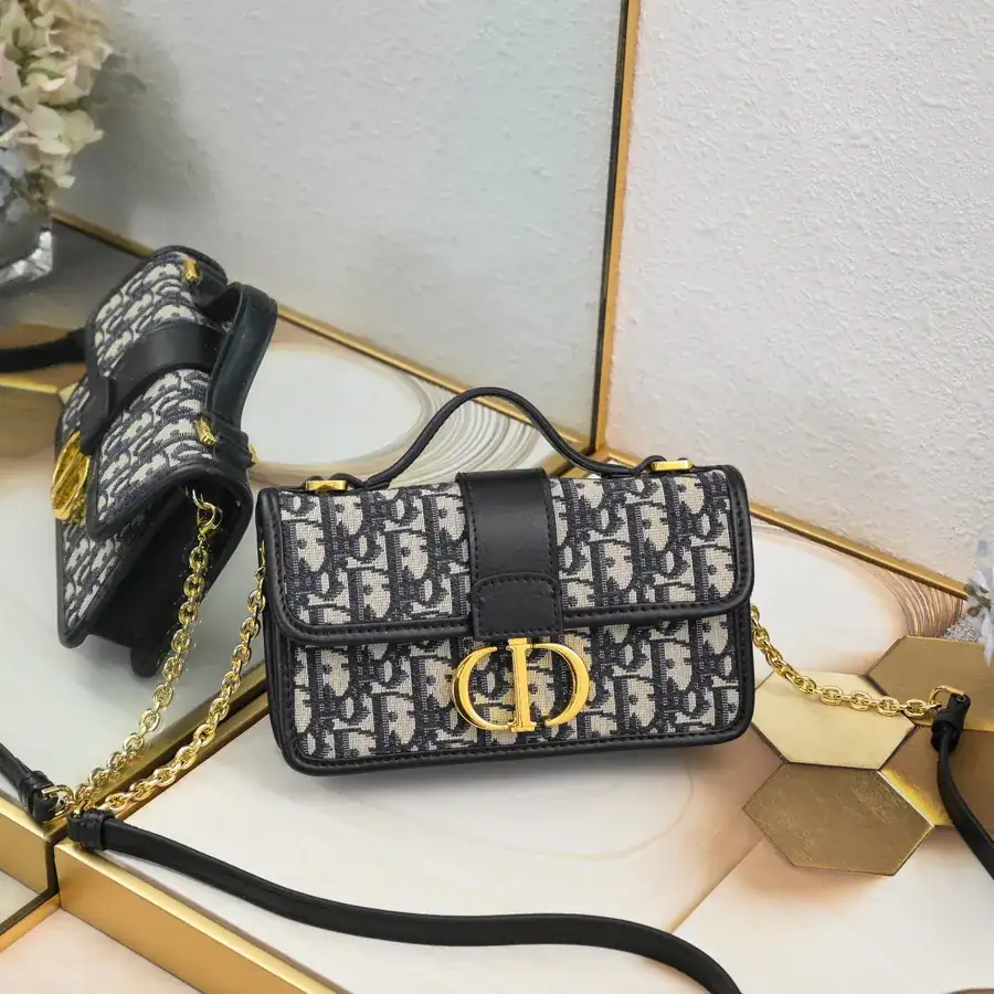 Miss Montaigne Mini Chain Bag