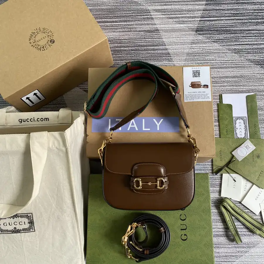 Gucci Bucket Bag with Brown Leather