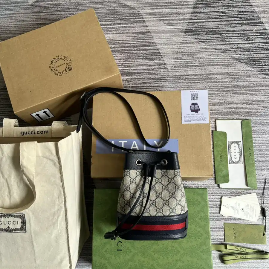 Gucci New Collection Bucket Bag with Blue Leather