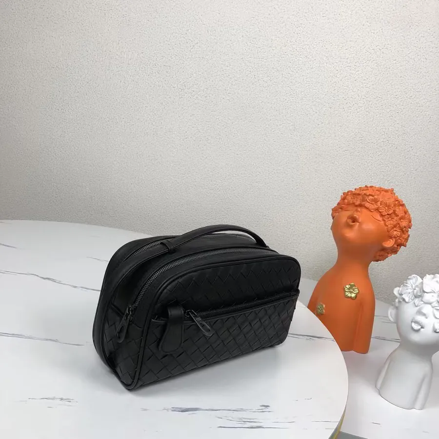 360BV Handcrafted Bucket Bag