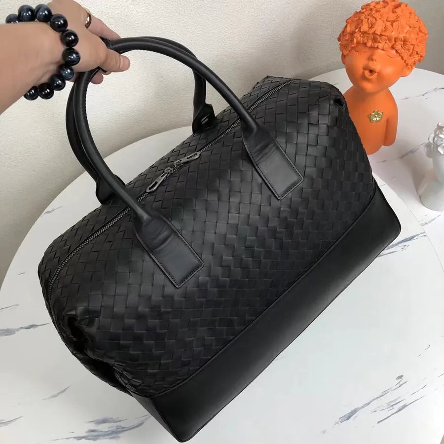 820 BV New Travel Bag Italian Import Grained Calfskin Men's Bag