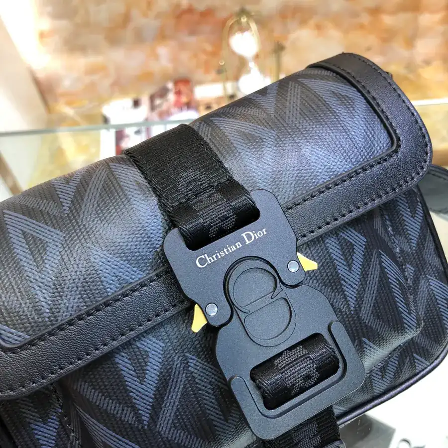 Safari Messenger Bag Compact and Functional