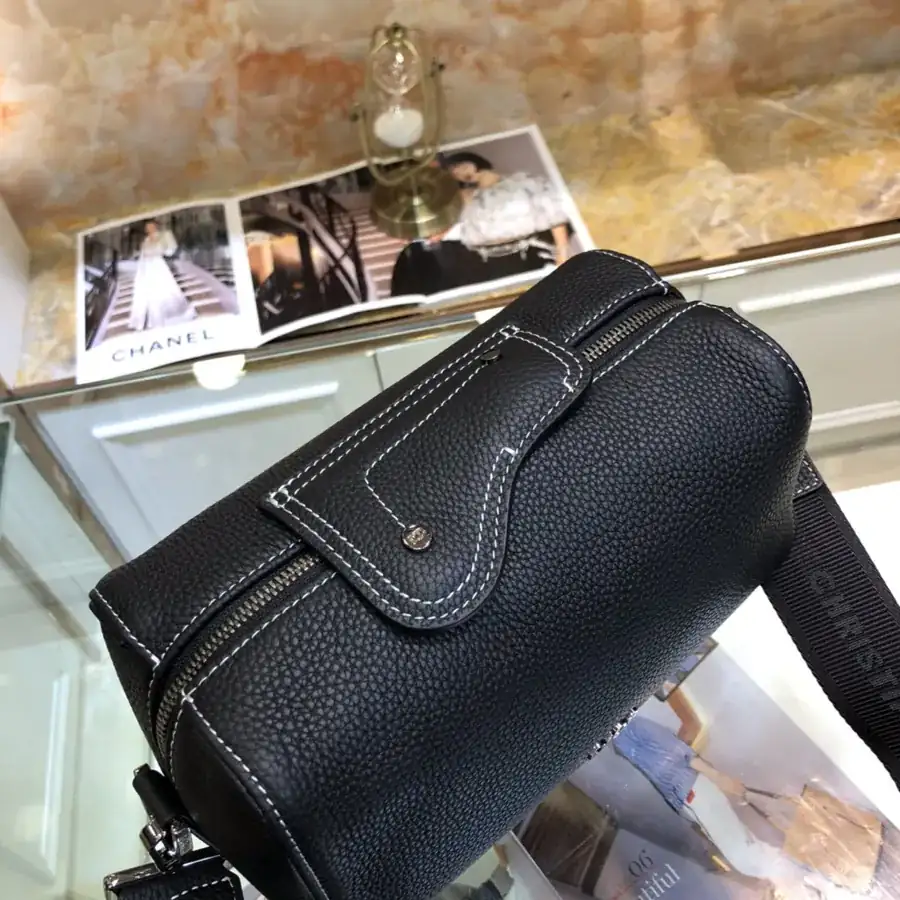 Dior Lingot 22 Shoulder Bag Premium Leather, Stylish and Practical