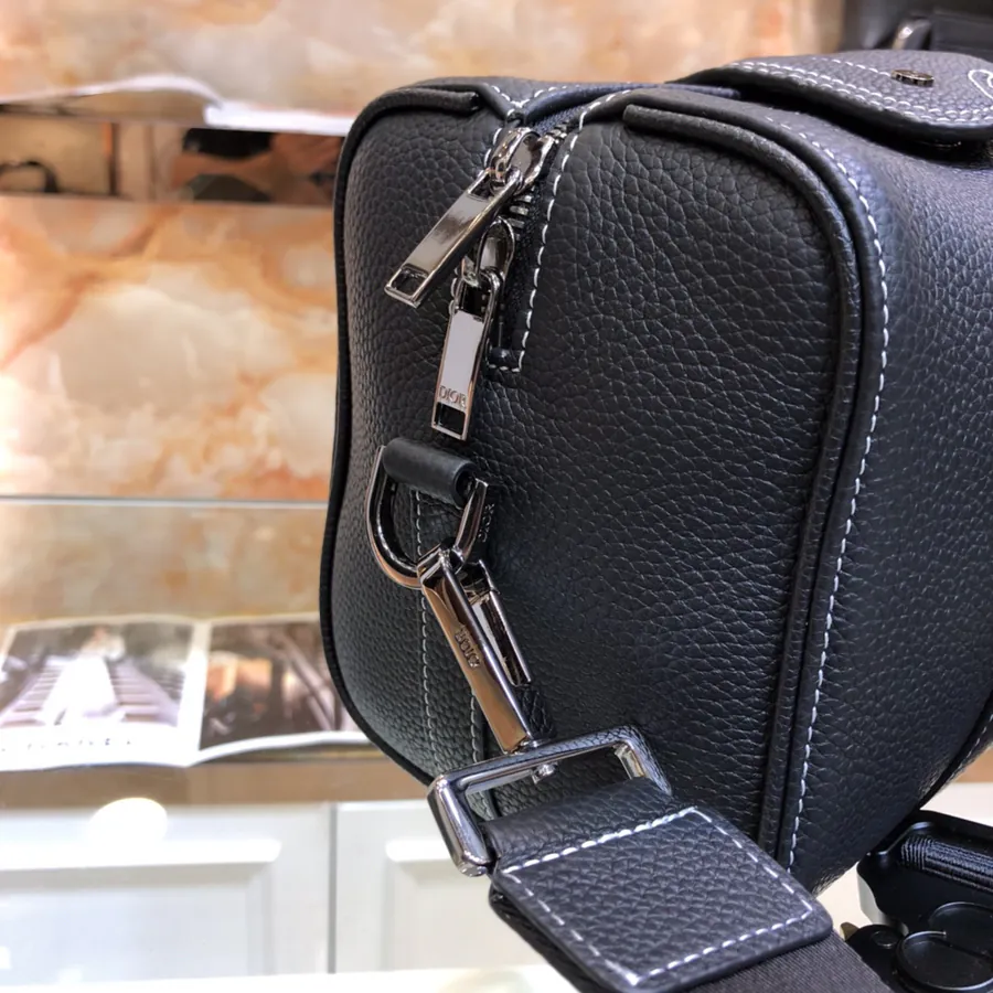 Dior Lingot 26 Handbag Premium Leather, Versatile Style