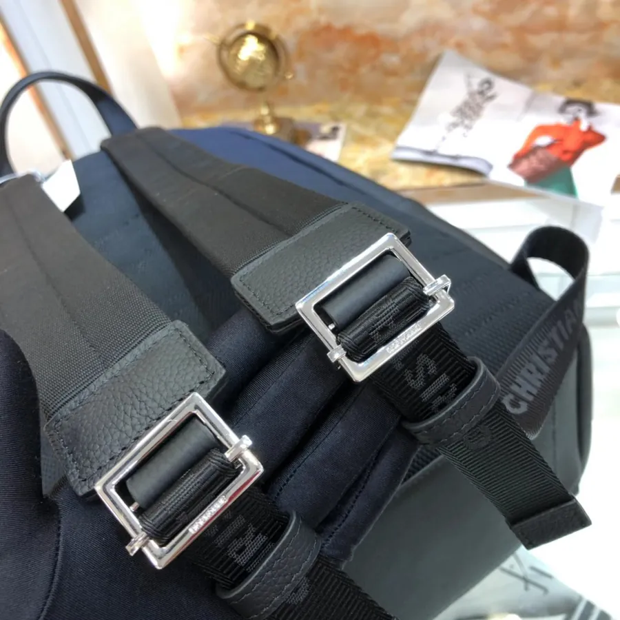 Dior Men's Latest Backpack Premium Quality, Full Leather
