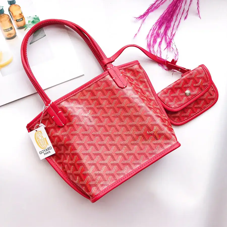 Goyar Mini Shopping Bag Dog Tooth Design, Trendy and Versatile
