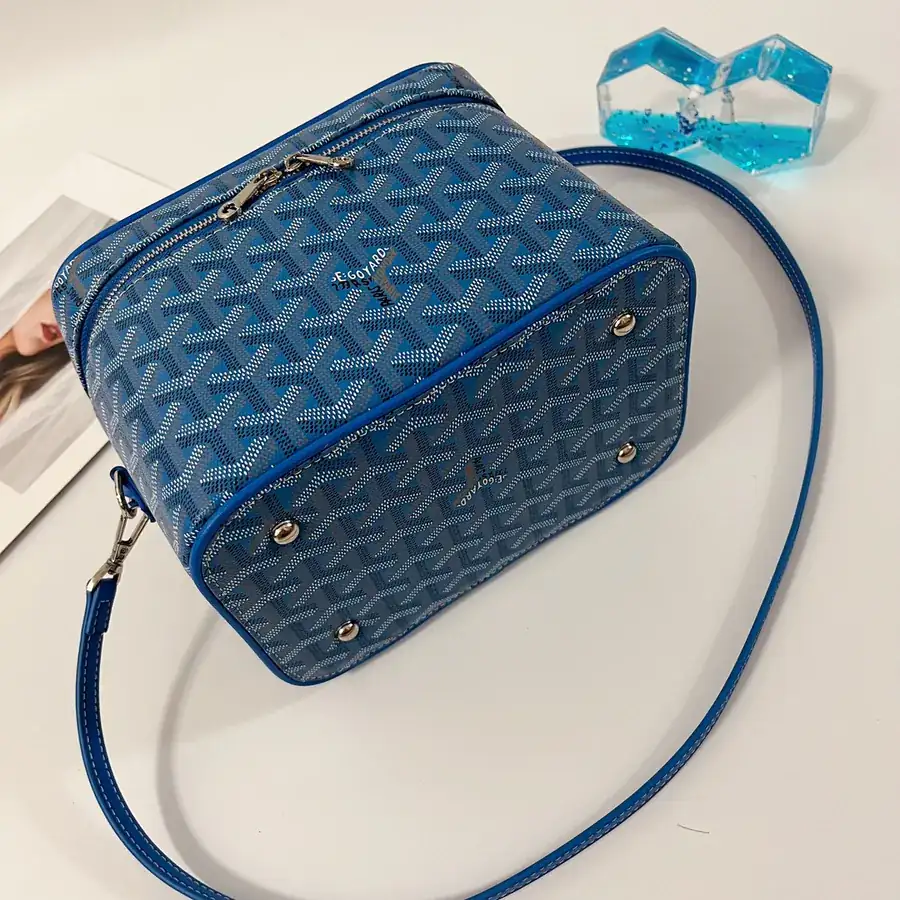 Muse Cosmetic Bag with Smart Interior Space and Adjustable Strap
