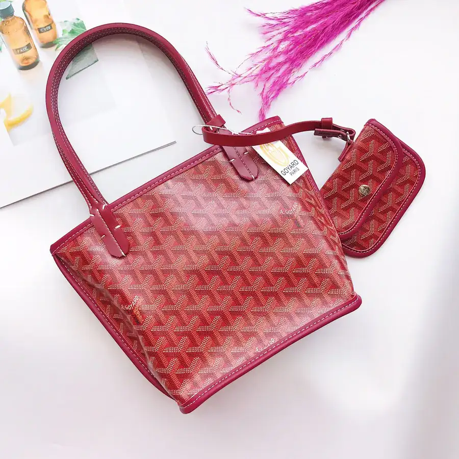 Goyar Mini Shopping Bag Dog Tooth Design, Trendy and Versatile