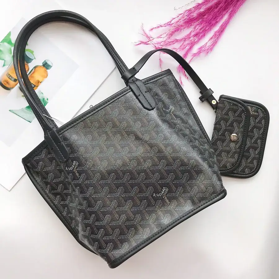 Goyar Mini Shopping Bag Dog Tooth Design, Trendy and Versatile