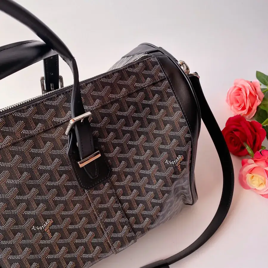 GOYARD G0YARD Travel Bag Classic Design, Durable Material, Signature Details