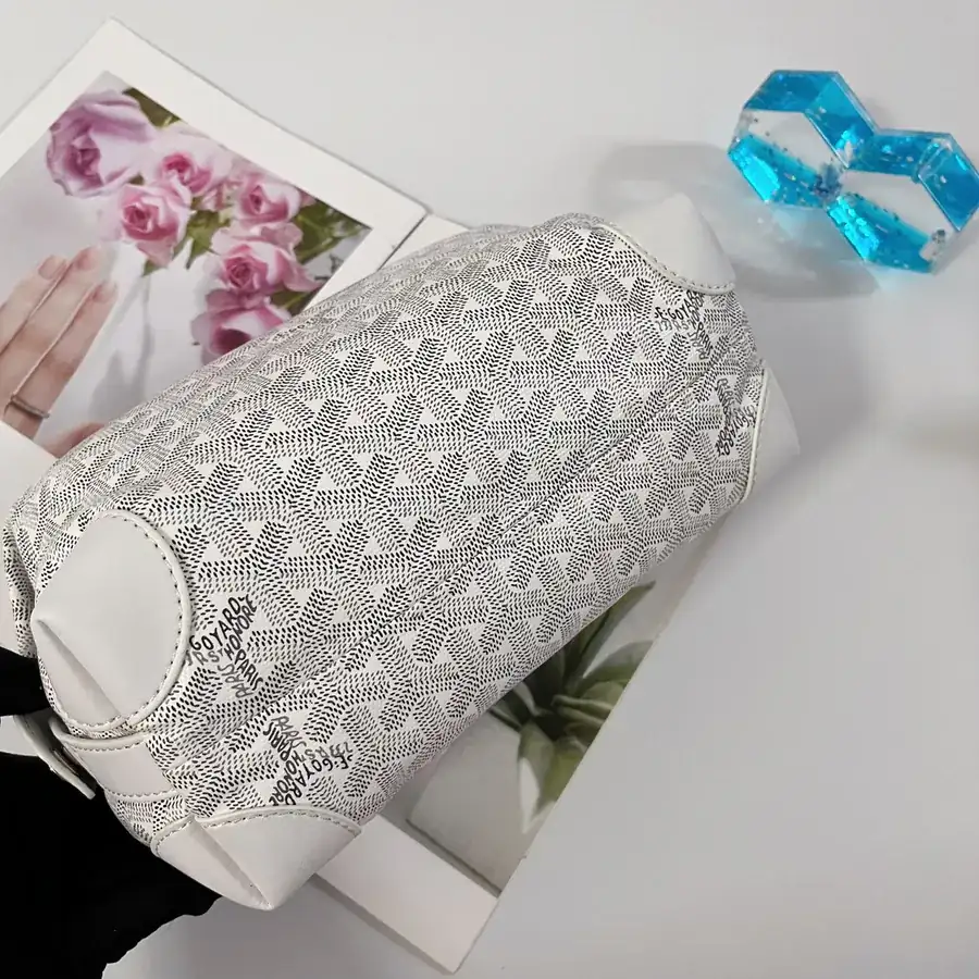 Boeing Travel Cosmetic Bag (25 cm) Elegant and Unique